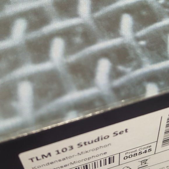Neumann TLM 103 Studio Set, Excellent Condition, Box is Good Condition. - Picture 2 of 2